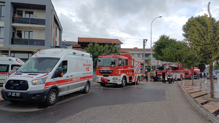 Yangın çay mahallesi 2 çocuk ve 5 kişi hastanelik oldu