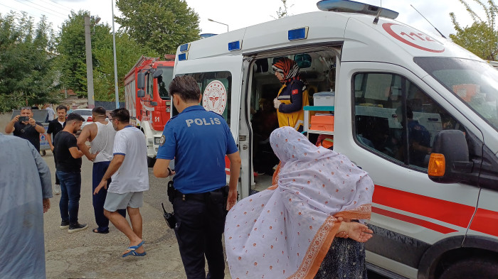 Yangın çay mahallesi 2 çocuk ve 5 kişi hastanelik oldu