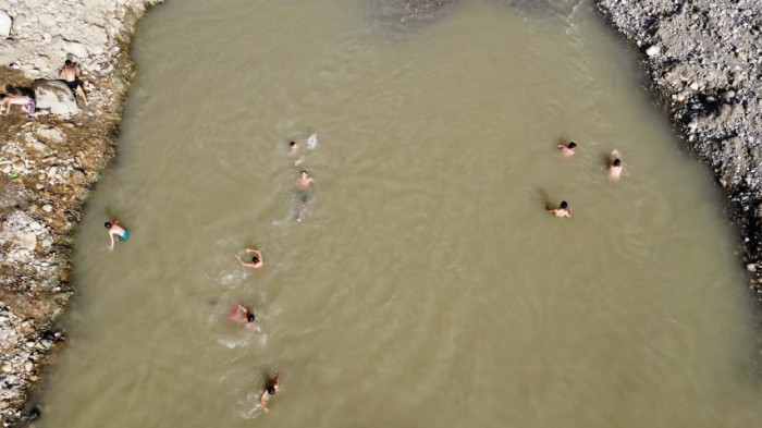 Çocuklar hiçbir tehlikeye aldırış etmiyor