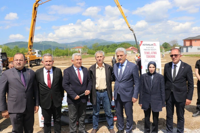 Cumayeri&rsquo;nde karma sanayi sitesi dualarla a&ccedil;ıldı