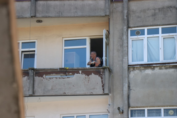 Dehşet saçan eski polis sevgilisini boğazından bıçakladı! 