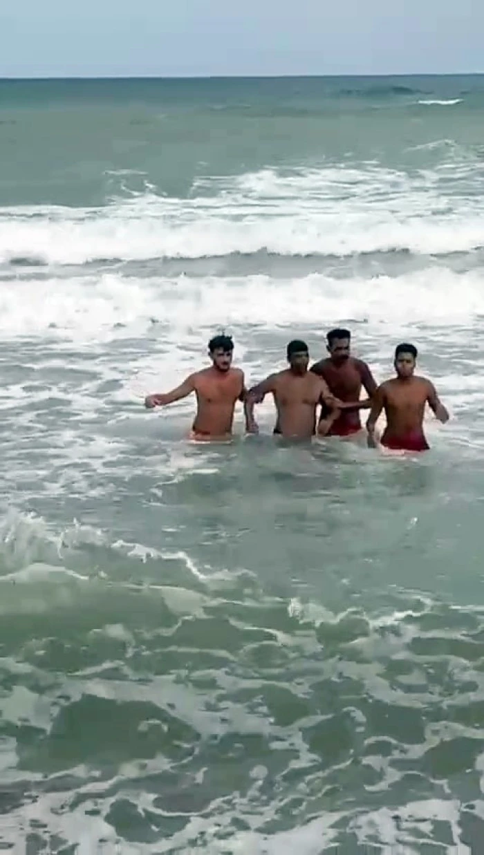 Denizde kurtarıldı, karada yakalandı: 22 yıl kesinleşmiş hapis cezası &ccedil;ıktı