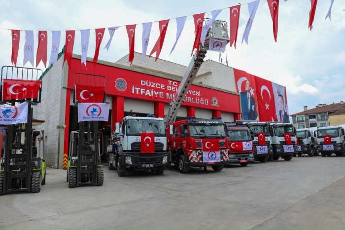 Başkan &Ouml;zl&uuml;; &ldquo;Yeni ara&ccedil;larla hizmet &uuml;retme kapasitemizi arttırmış olduk&rdquo;