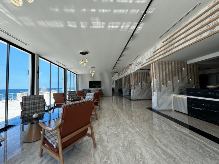 Vilayetler Evi, denize sıfır otel oldu!
