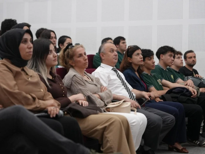 Bilimsel etkinlere ev sahipliği yapıyor