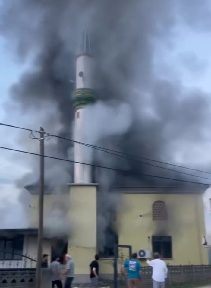 Aydınpınar Köyü Camisinde Korkunç Yangın.