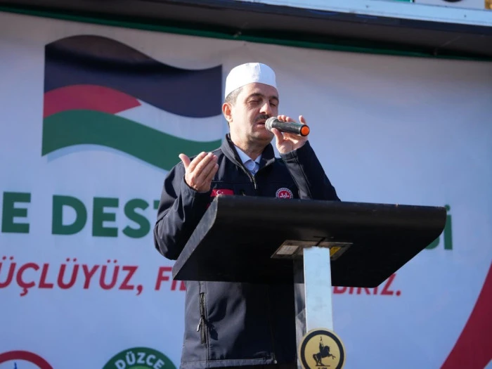 “Filistin ayağa kalkana kadar yanlarındayız”