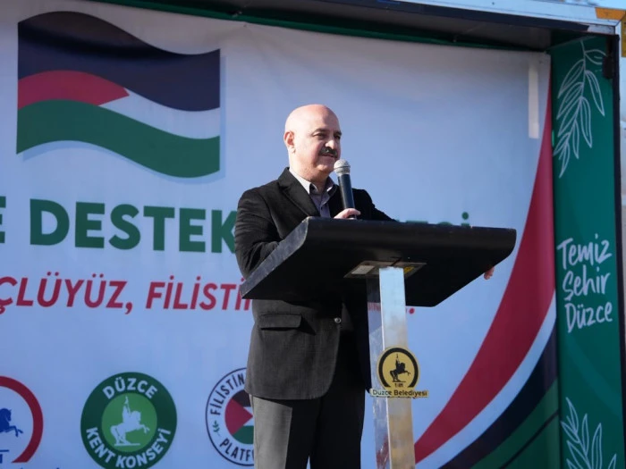 “Filistin ayağa kalkana kadar yanlarındayız”