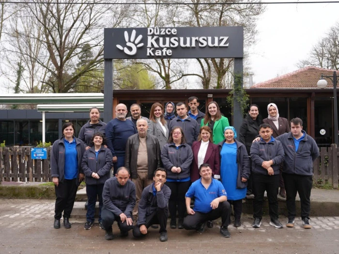 Kusursuz bireylerle &ouml;zel g&uuml;n! D&uuml;zce&rsquo;de anlamlı ziyaret