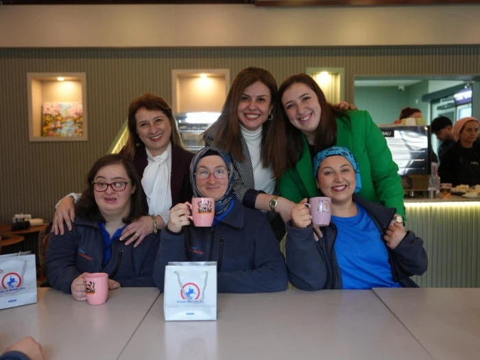 Kusursuz bireylerle &ouml;zel g&uuml;n! D&uuml;zce&rsquo;de anlamlı ziyaret