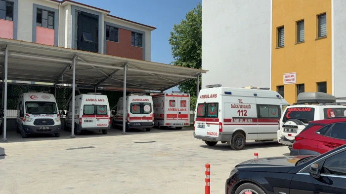 Düzce'de bin 476 sağlık görevlisi görev yaptı