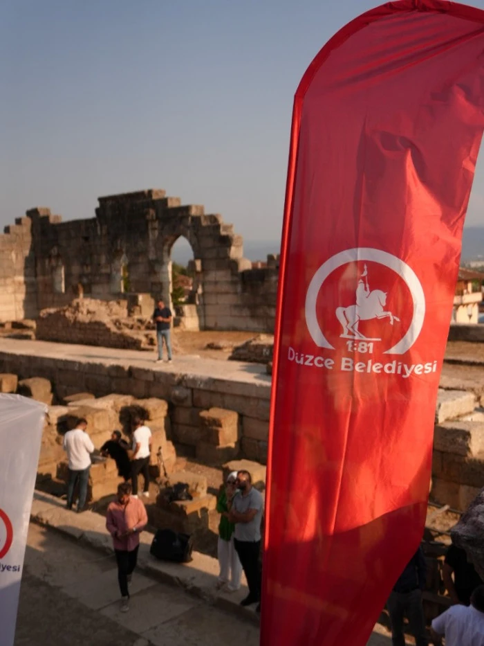 2 bin 300 yıllık amfi belediye meclisine ev sahipliği yaptı