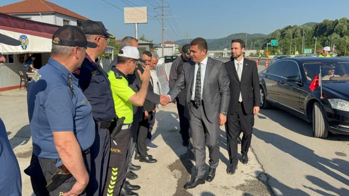915 bin araç geçiş yaptı