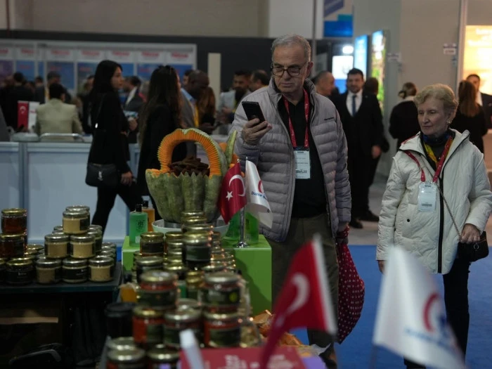 Başkan özlü, fuarın ilk gününü değerlendirdi