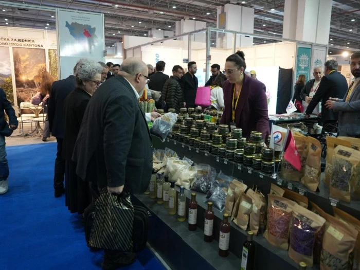 Başkan özlü, fuarın ilk gününü değerlendirdi