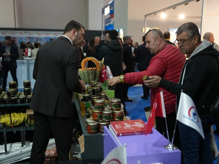 Başkan özlü, fuarın ilk gününü değerlendirdi