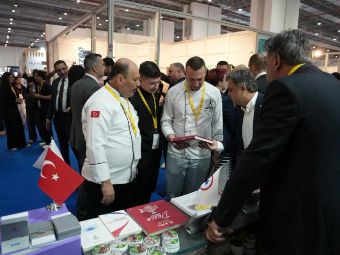 Başkan özlü, fuarın ilk gününü değerlendirdi