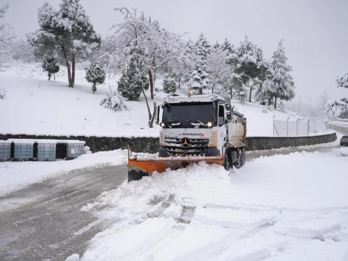 D&uuml;zce'de kar yağışı etkisini g&ouml;steriyor