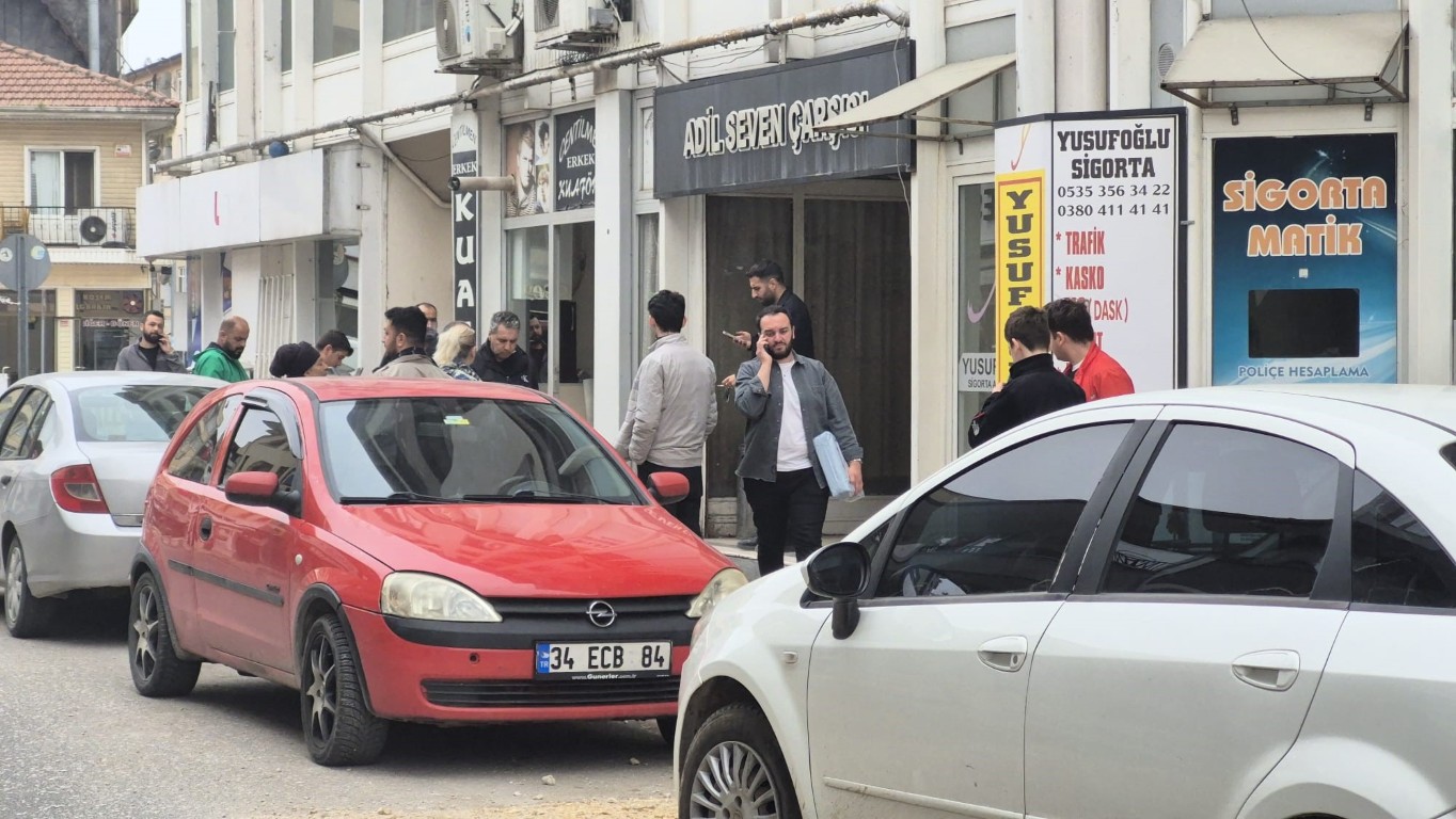 DÜZCE'DE DEPREM paniği!