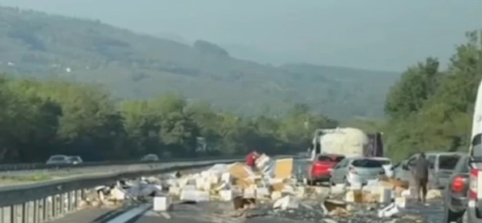 Anadolu Otoyolu'nda Kamyon Kazası Yaşandı