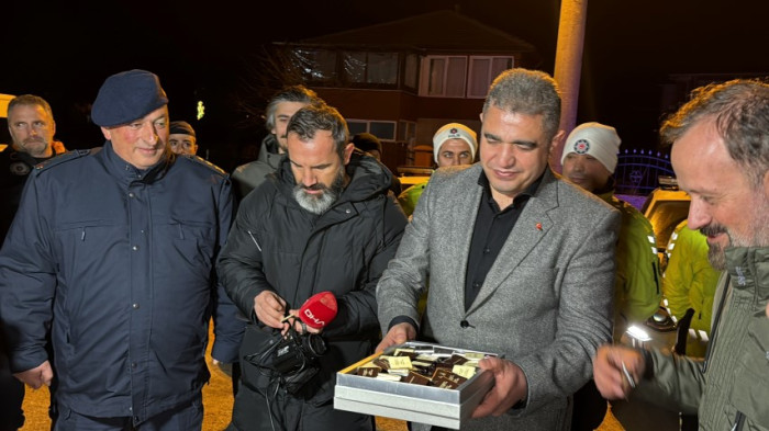 Düzce Valisi Selçuk Aslan yeni yıla uygulama noktasında girdi