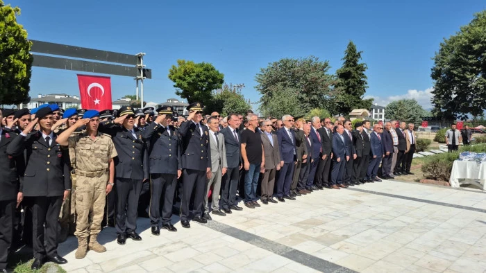 D&uuml;zce&rsquo;de 15 Temmuz&rsquo;un 10. yılında şehitlik ziyareti