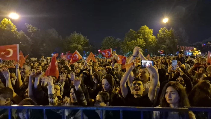 D&uuml;zce'de 19 Mayıs coşkusu fener alayı ile başladı