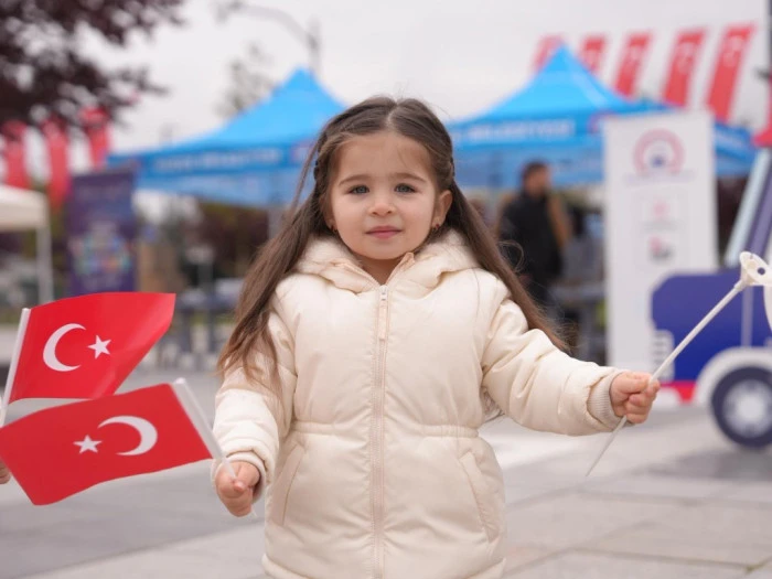 D&uuml;zce&rsquo;de 23 Nisan Coşkusu Anıtpark&rsquo;ta Yaşandı