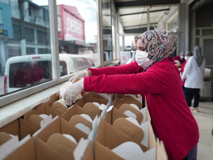 &Ouml;Z BAKIMDAN EV TEMİZLİĞİNE, KIYAFETTEN SICAK YEMEĞE