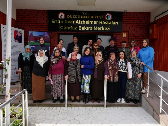 &Ouml;Z BAKIMDAN EV TEMİZLİĞİNE, KIYAFETTEN SICAK YEMEĞE