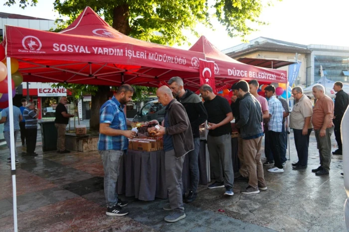 &Ouml;Z BAKIMDAN EV TEMİZLİĞİNE, KIYAFETTEN SICAK YEMEĞE