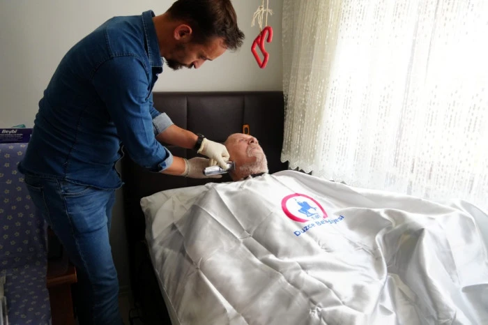 &Ouml;Z BAKIMDAN EV TEMİZLİĞİNE, KIYAFETTEN SICAK YEMEĞE