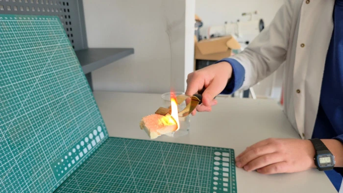 Ortaokul &ouml;ğrencisi Eymen, atık pirin&ccedil; kabuklarını ateşe dayanıklı yalıtım malzemesine d&ouml;n&uuml;şt&uuml;rd&uuml;