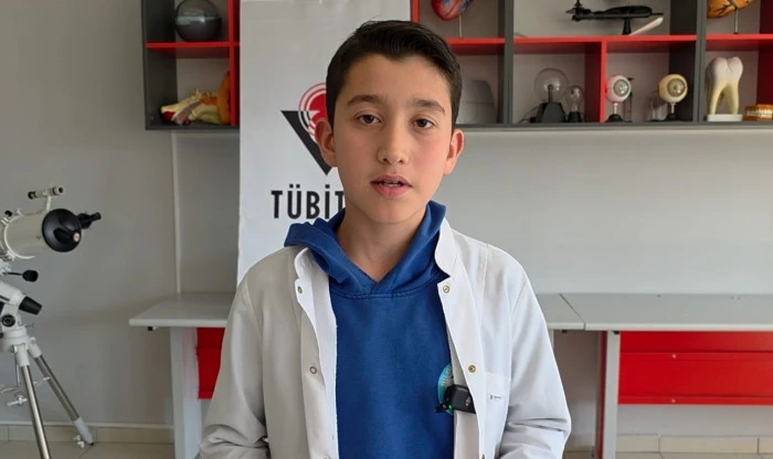 Ortaokul &ouml;ğrencisi Eymen, atık pirin&ccedil; kabuklarını ateşe dayanıklı yalıtım malzemesine d&ouml;n&uuml;şt&uuml;rd&uuml;