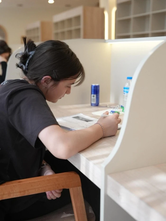Fibrobeton k&uuml;t&uuml;phanesi, &ouml;ğrencilerin yoğun ilgisini g&ouml;r&uuml;yor