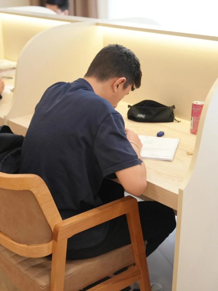 Fibrobeton k&uuml;t&uuml;phanesi, &ouml;ğrencilerin yoğun ilgisini g&ouml;r&uuml;yor