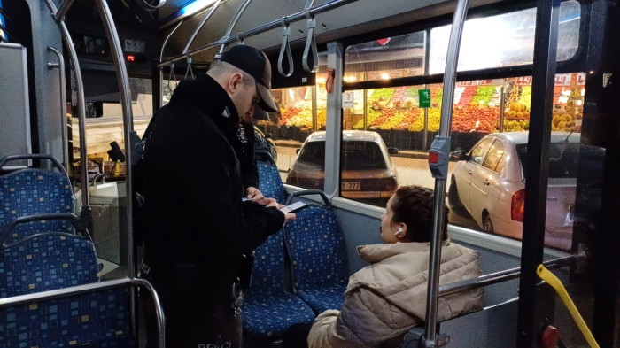 Narkotik köpekli uygulamada araçlar didik didik arandı!