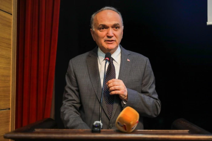 “Takımımıza sahip çıkmaya uğraşıyoruz”