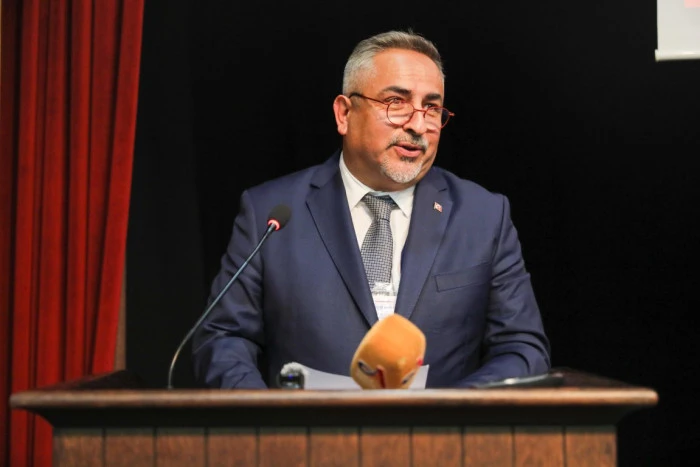 “Takımımıza sahip çıkmaya uğraşıyoruz”