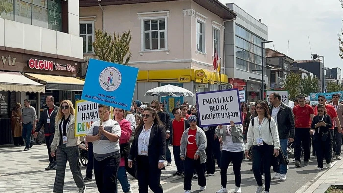 Engelliler Haftası y&uuml;r&uuml;y&uuml;ş ile başladı