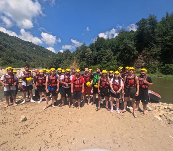 Gen&ccedil;lik Ofisi &Uuml;yeleri Rafting Etkinliğinde Bir Araya Geldi