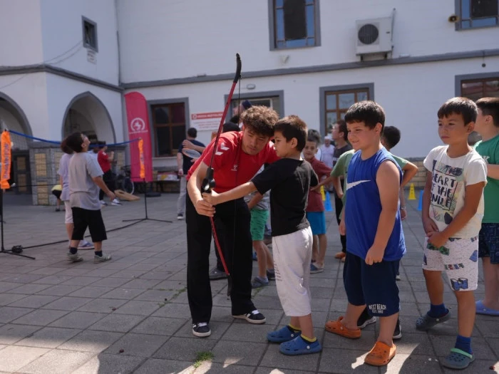 Sporla hem eğleniyor hem enerjileri atıyorlar