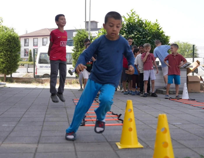 Sporla hem eğleniyor hem enerjileri atıyorlar