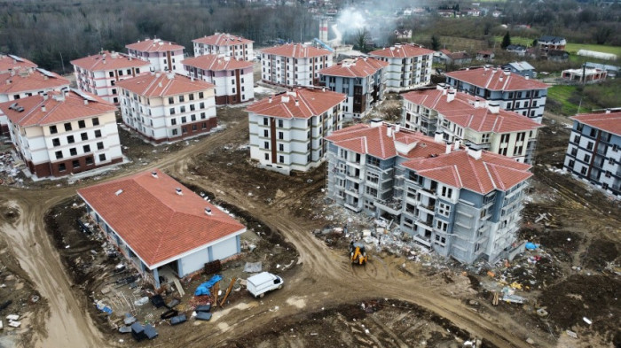Düzce'de "İlk Evim, İlk İş Yerim" projesi mayıs ayında teslim edilecek