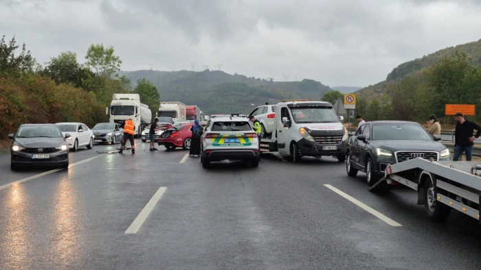 Anadolu Otoyolu'nda Kanlı Kaza: 1 Kişi Hayatını Kaybetti