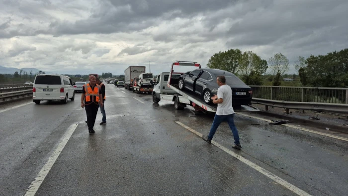 Anadolu Otoyolu'nda Kanlı Kaza: 1 Kişi Hayatını Kaybetti