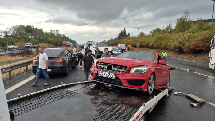 Anadolu Otoyolu'nda Kanlı Kaza: 1 Kişi Hayatını Kaybetti