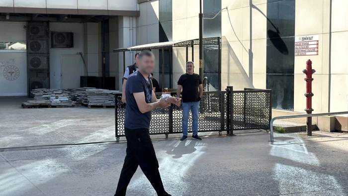  D&uuml;zce'de kurban kesimi sırasında dikkatsizlik sonucu 57 kişi hastanelerde tedavi altına alındı. 