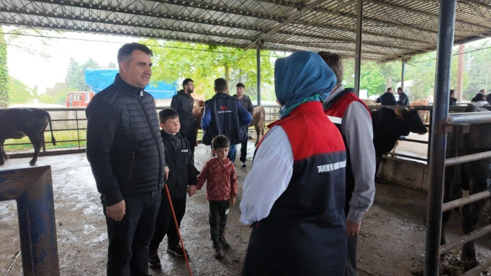 D&uuml;zce&rsquo;de Kurban Bayramı &ouml;ncesi hayvan pazarı ve yol kontrolleri devam ediyor
