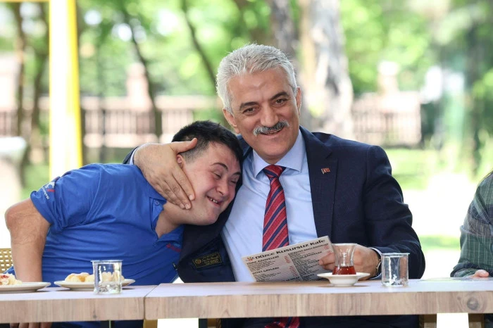 D&uuml;zce'nin "kusursuz" istihdam modeli
